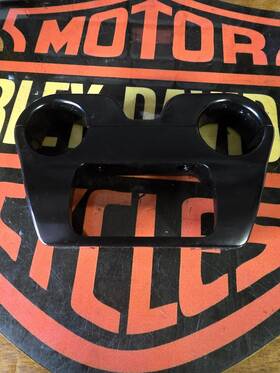 6906-201 Biltwell Inc. 6906-105 Gauge Mount For Harley Softails 2018-2020