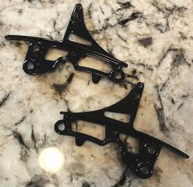 54000320 Harley-davidson 54000319 Cvo Road Glide St Oem Shock Reservoir Brackets
