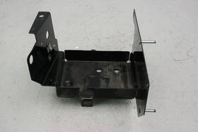 66281-02a Harley-davidson 66281-02 2007 Electra Glide Cvo Battery Box Tray Cradle