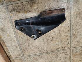 18325kr3000 Honda 1986 Rebel Cmx250 Right Muffler Stay
