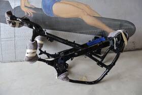 50100-mr5-891 Honda New Oem 1997-1998 Pc800 Pacific Coast Frame Chassis