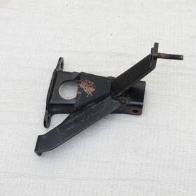 50615-ge1-670 Honda 85-07 Ch80 Elite Oem Right Footrest Footpeg Frame Floor Support Bracket