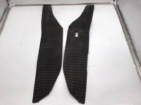64308-km1-000 Honda Oem 1985 1986 Elite Ch 250 Floormats Right W/foot Brake Hole And Left