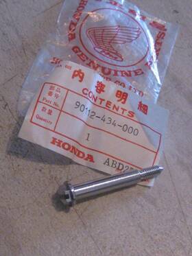 90112-434-000 Honda Xr500/xr250/xl500/xl250 Side Cover Bolt Inch A Nos