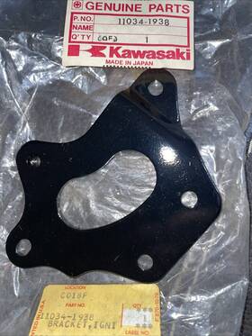 11034-1938 Kawasaki Oem Nos Ignition Coil Bracket 1981-1983 Kz440