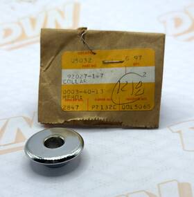 92027-147 Kawasaki 1972-1984 Z1 S1 S2 F11 G5 Ke Kh Kz Nos Collar New