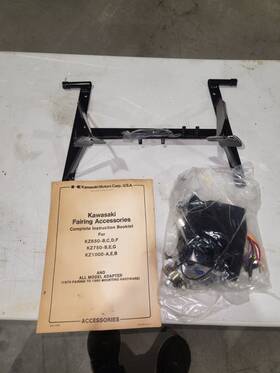 Kai-1036 Kawasaki New Nos Kz 1000 650 750 Fairing Mount