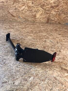 93008015200 Ktm 93008015000 17 - 20 390 Duke Oem Rear Fender License Plate Support Holder