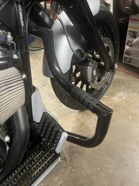 Bl1702 Lindby Magnumbar Front Highway Bar Gloss Black Powder-coated