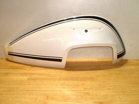 2b000034000bm Moto Guzzi California 1400 Right Side Fuel Tank Cover White