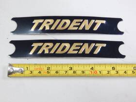 60-4569 Norton-villiers-triumph Nvt Original Oe Trident T160 Side Cover Badge Motif Emblem Genuine Decal