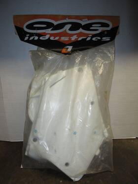 Sph0100wh One Industries Industies Side Covers Panels Honda 1995-97 Cr125r/ 1995-96 Cr250r White