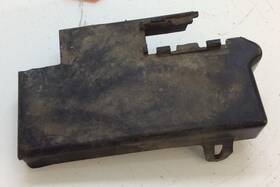 33658-38a30 Suzuki Used Oem Battery Box Cover Intruder Vs-700 750 800 Glf Glp