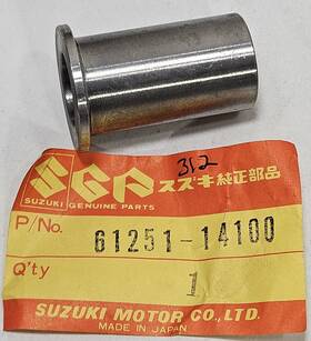61251-14100 Suzuki Nos Rm 125 250 500 Pe 175 Swing Arm Pivot Bushing Spacer Oem