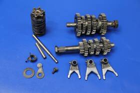 1lx-17411-01-00 Yamaha 1986 86-87 Yz125 Yz 125 Transmission Shaft Input Output Gears Shifting Fork Drum