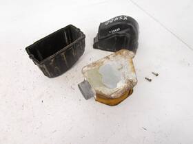 2a2-14421-00-00 Yamaha 1977-1982 Xs 400 Left Or Right Air Box Housing