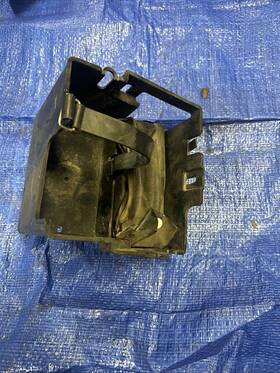 2uj-2177g-00-00 Yamaha Xv250 V-star 250 Virago Route 66 Battery Box With Straps Bands And Tools