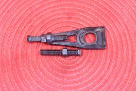 Yamaha 4wm-25388-00-00 2002 Road Star Oem Swingarm Chain Tensioner Adjustment Brackets