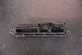 4x7-82136-00-00 Yamaha 1981 1982 1983 Xv750 Virago Plastic Battery Fitting Holder Tray Plate