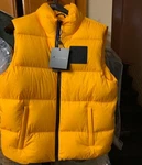 Moose Knuckles Men Kings Puffer Vest Size $645. Fixed Price $220.00.