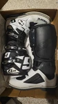 Gaerne SG12 Men's Size Black/white. Fixed Price $450.00.