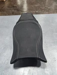 2022 Harley-davidson Livewire Oem Front Drivers Seat Passender Rider 52000394. Fixed Price $135.38.